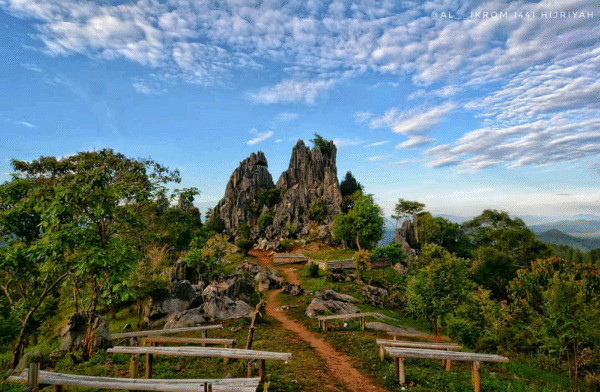Tiket Masuk Batu Runciang
